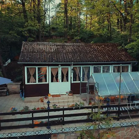 Lodge Zold Kabin Verőcemaros